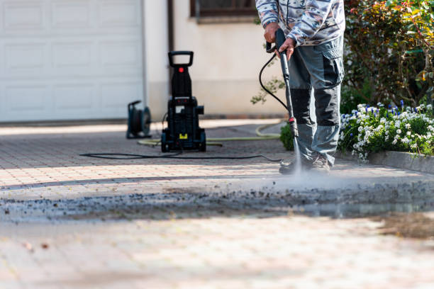Best Concrete Pressure Washing  in St Francis, KS