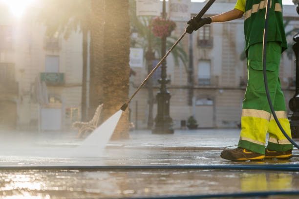 Best Deck Pressure Washing  in St Francis, KS